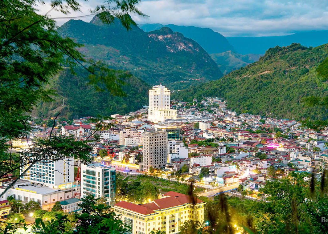 Thành phố Hà Giang lên đèn