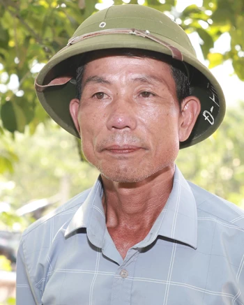Ông Nguyễn Mạnh Hùng, Trưởng thôn Tân Sơn, xã Xuân Vân