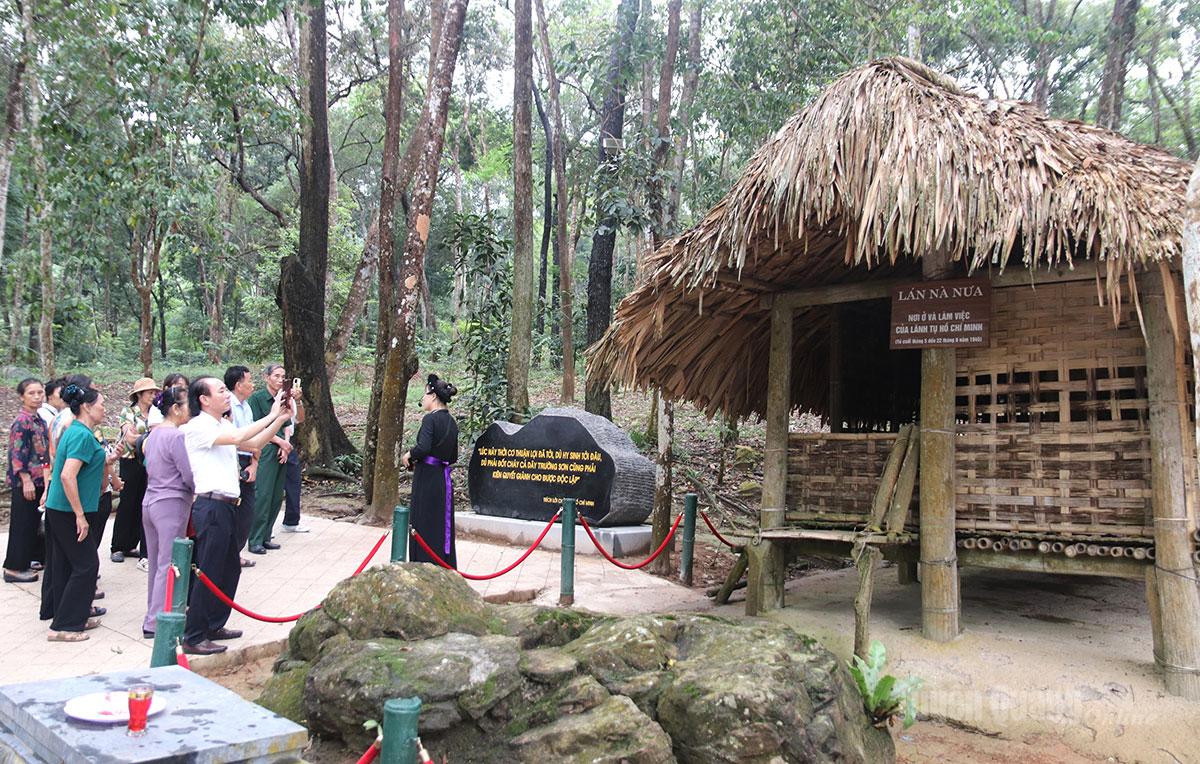 Lán Nà Nưa (xã Tân Trào) nơi Chủ tịch Hồ Chí Minh sống giản dị, chắt chiu từng nguồn lực cho cách mạng.