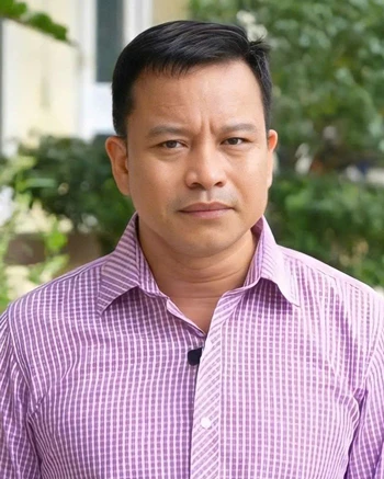 Thầy giáo Tạ Quang Hòa,
Phó Hiệu trưởng Trường THPT Ngọc Hà, xã Ngọc Đường