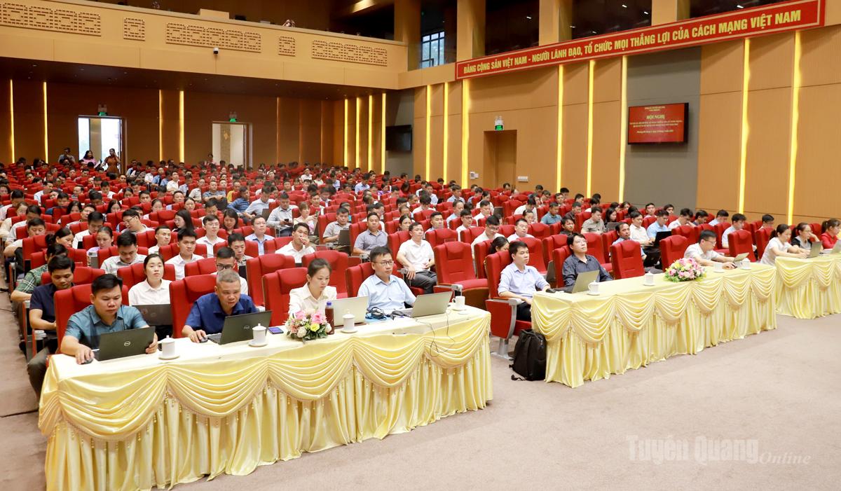 Các học viên tham gia lớp tập huấn.
