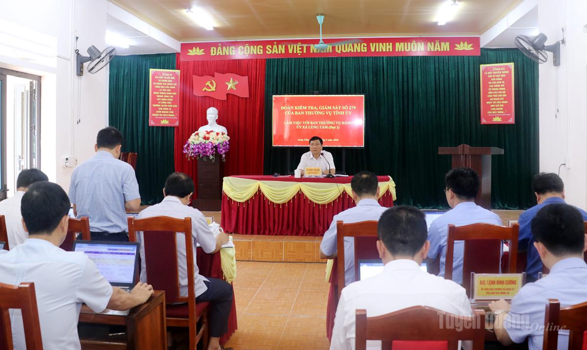 Đoàn kiểm tra, giám sát số 279 của Ban Thường vụ Tỉnh uỷ làm việc với Ban Thường vụ Đảng uỷ xã Lùng Tám.