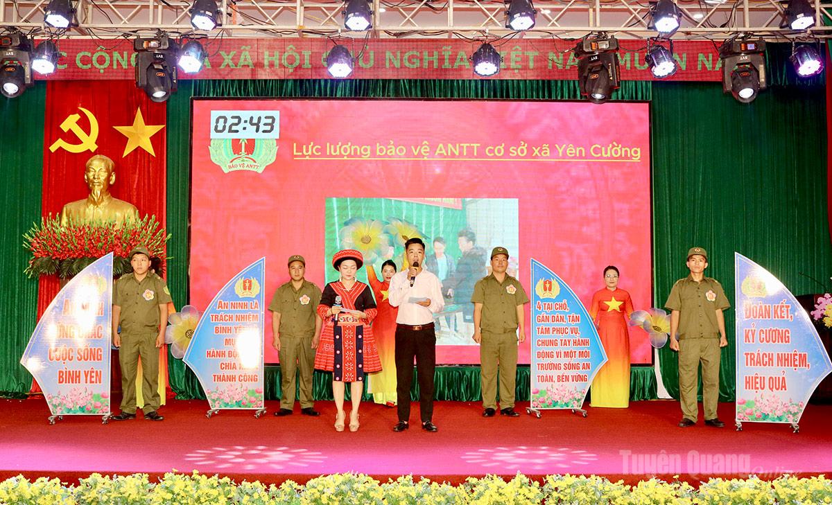 Phần thi hấp dẫn của Đội thi Lực lượng bảo vệ ANTT cơ sở xã Yên Cường.