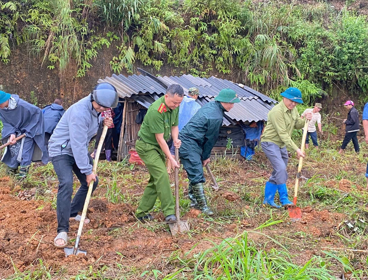 Khởi công xây dựng nhà cho bà Cháng Thị Lau, thôn Phiêng Đế, xã Mậu Duệ tỉnh Tuyên Quang.