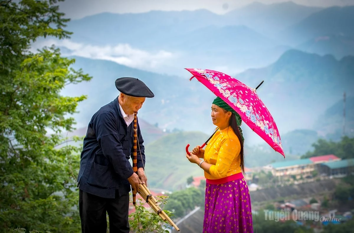 Khau Vai Love Market vividly recreates the cultural identity and profound humanistic values cherished by ethnic communities in Vietnam’s northernmost highlands.