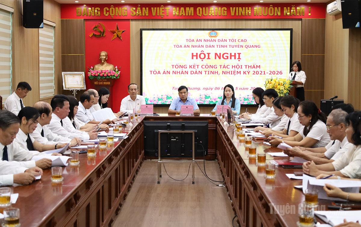 Toàn cảnh Hội nghị.