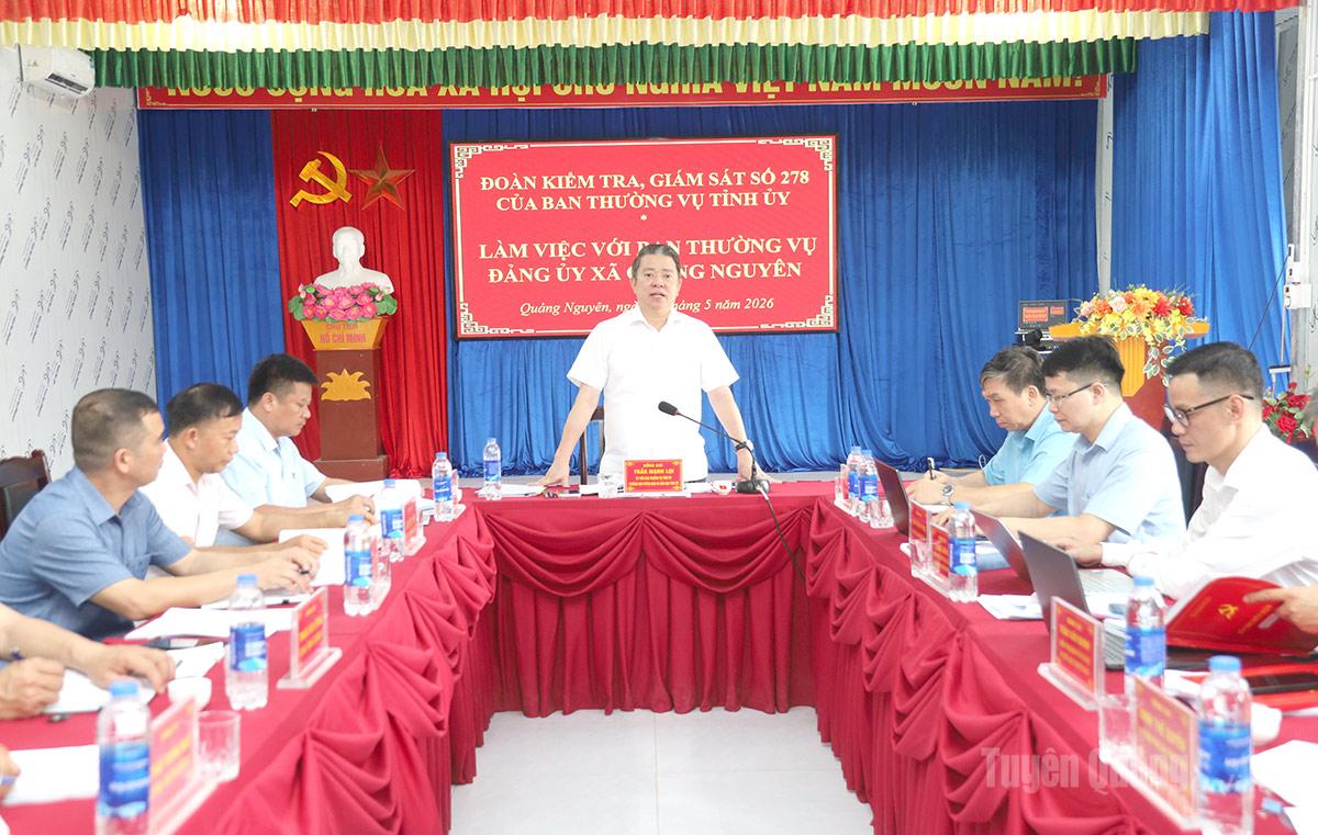 Đồng chí Trần Mạnh Lợi, Ủy viên Ban Thường vụ Tỉnh ủy, Trưởng Ban Tuyên giáo và Dân vận Tỉnh ủy phát biểu tại buổi làm việc.
