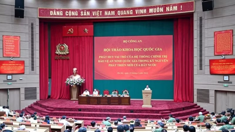 [Ảnh] Thường trực Ban Bí thư dự Hội thảo khoa học quốc gia về bảo vệ an ninh trong kỷ nguyên phát triển mới của đất nước