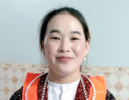 Bí thư chi bộ Mua Thị Và, 
thôn Mỏ Phàng, 
xã Sơn Vĩ.