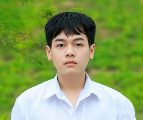 Em Nguyễn
Tuấn Minh,
lớp 12
chuyên Anh, Trường THPT Chuyên
Tuyên Quang.