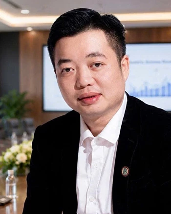 Anh Trương Mạnh Linh, Giám đốc Công ty TNHH Thương mại 
và Du lịch Na Hang, xã Nà Hang