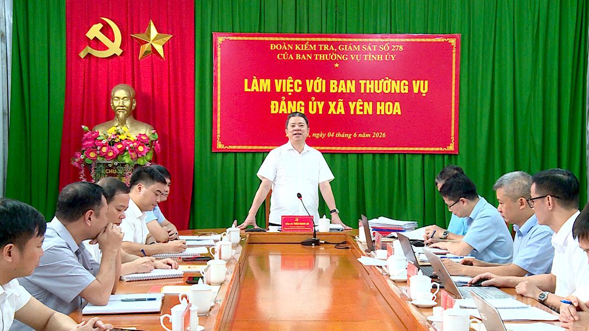 Đồng chí Trần Mạnh Lợi chủ trì buổi làm việc.