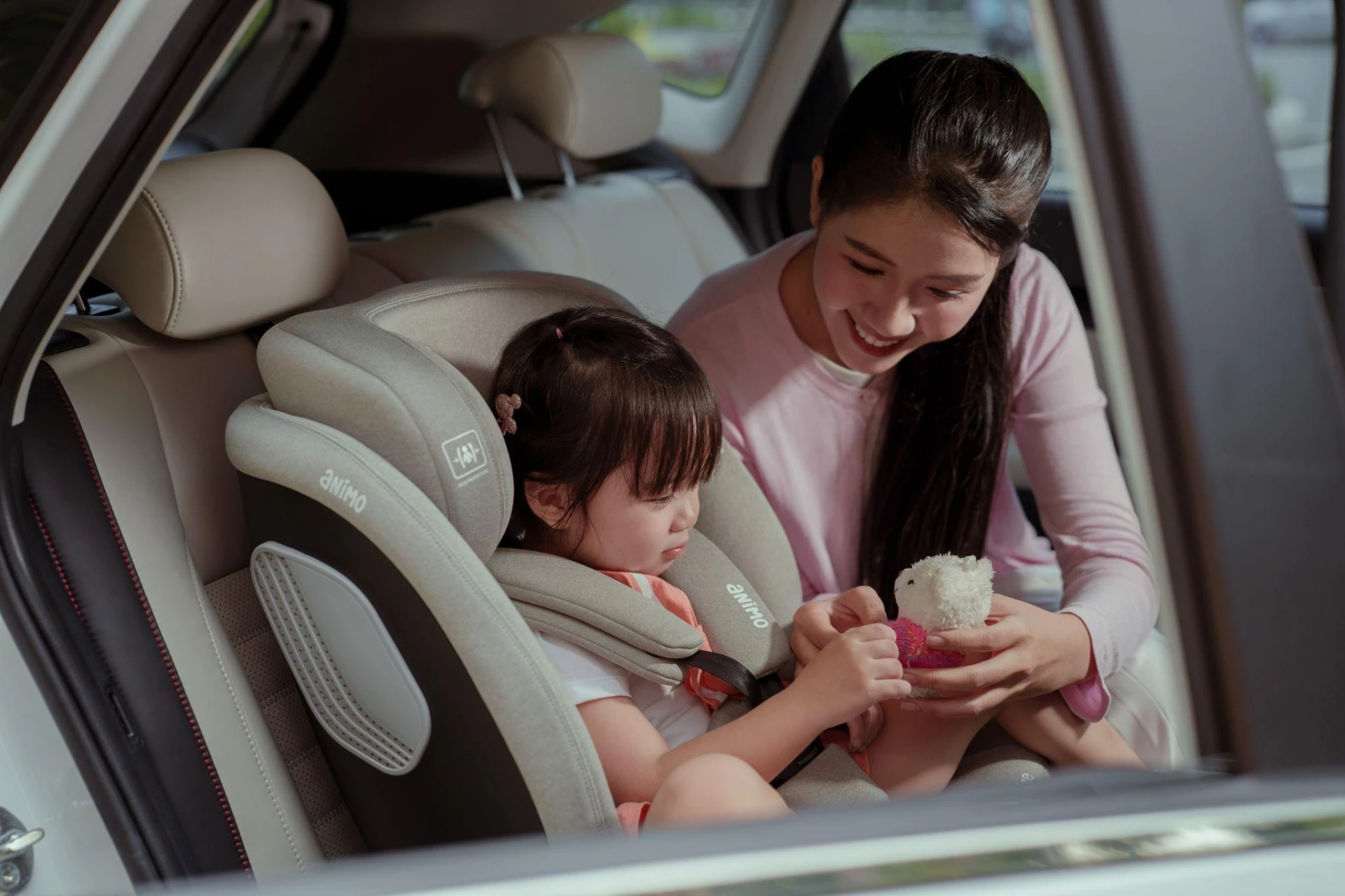 Ghế ô tô Animo OneFit sở hữu kích thước gọn gàng, chuẩn an toàn châu Âu.