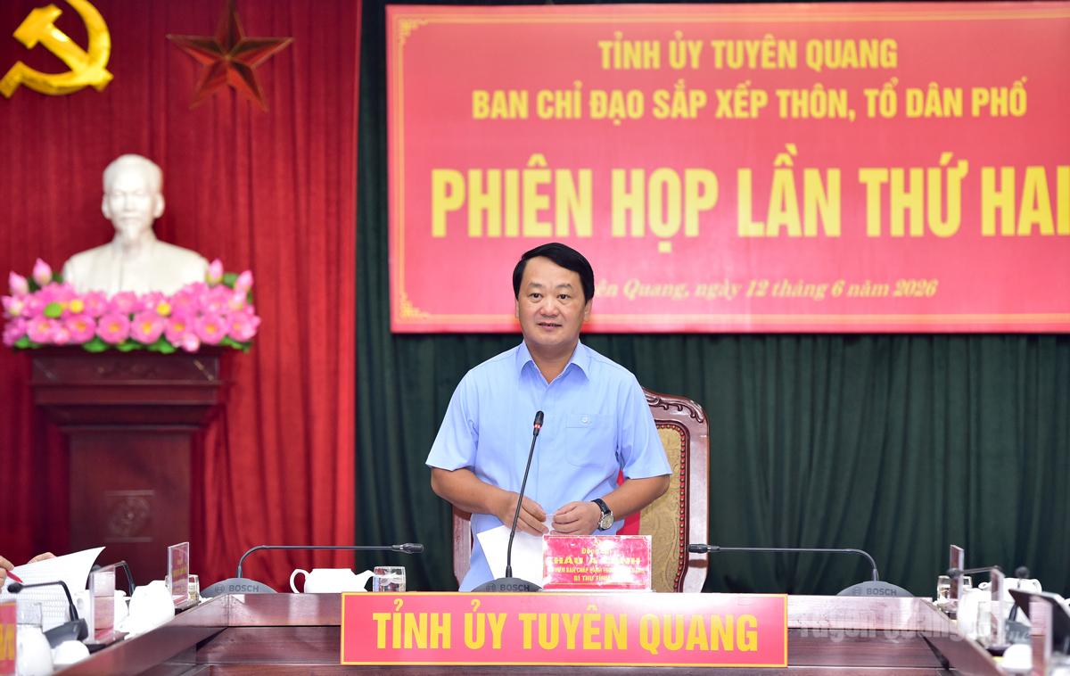 Triển khai bài bản, chặt chẽ việc sắp xếp, tổ chức lại thôn, tổ dân phố
