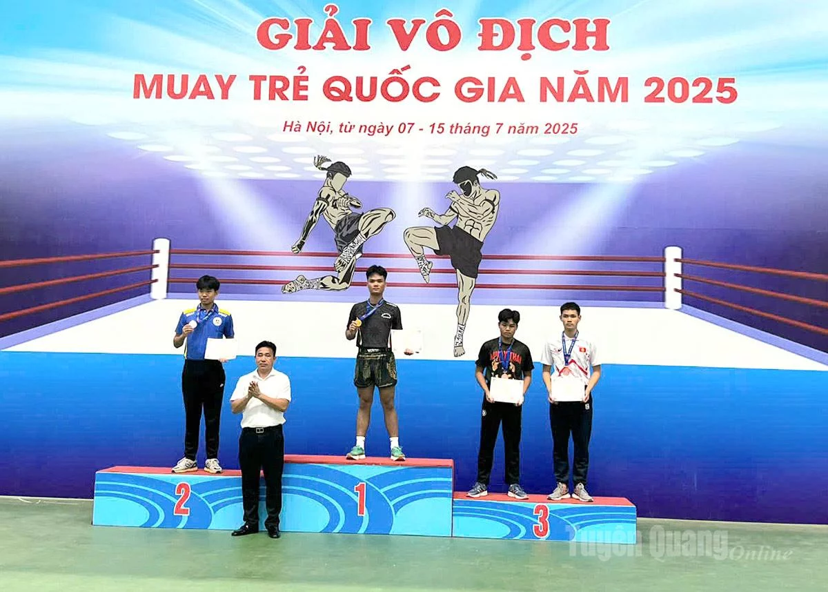 Vận động viên Trần Hoàng Nam giành Huy chương Vàng tại giải.