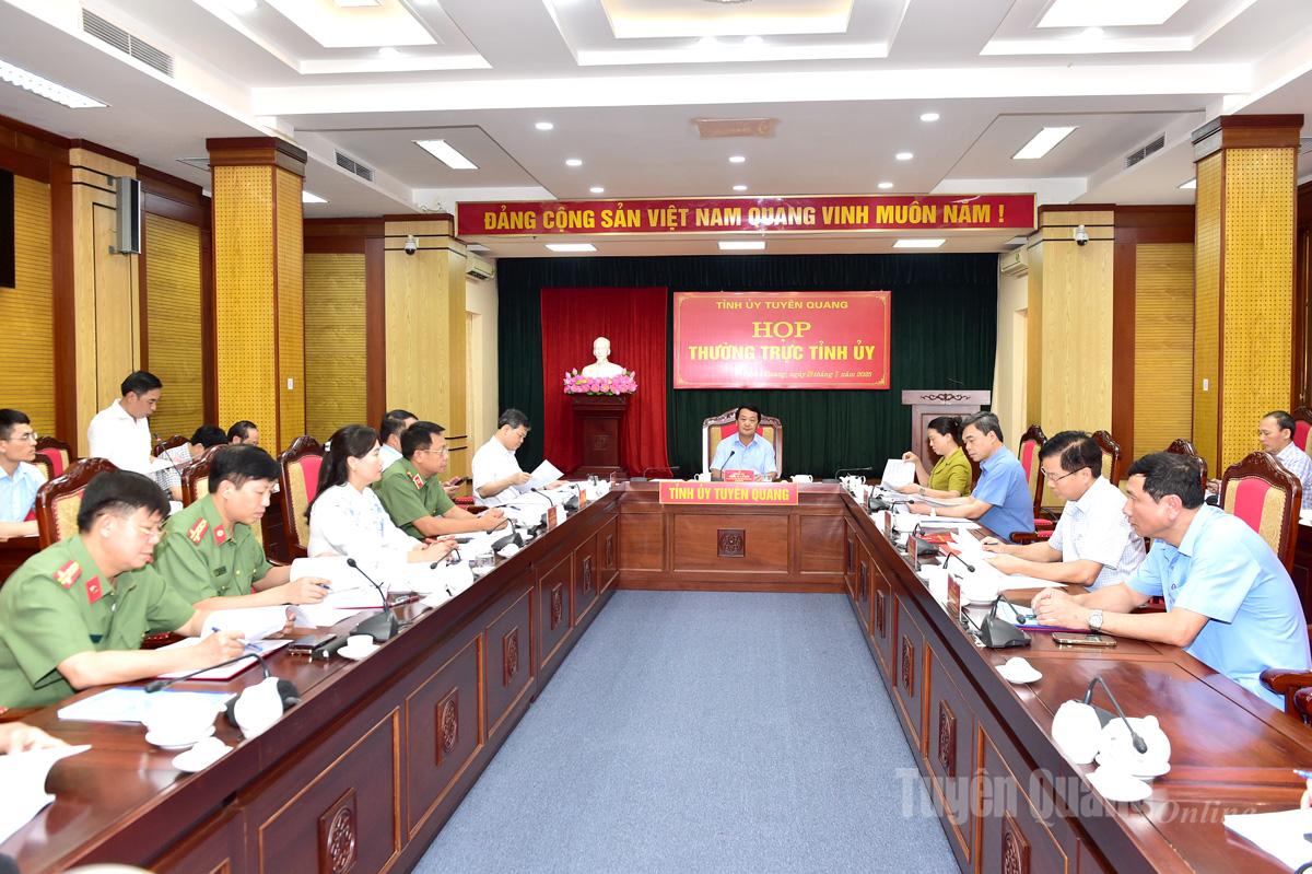  Các đại biểu dự họp.