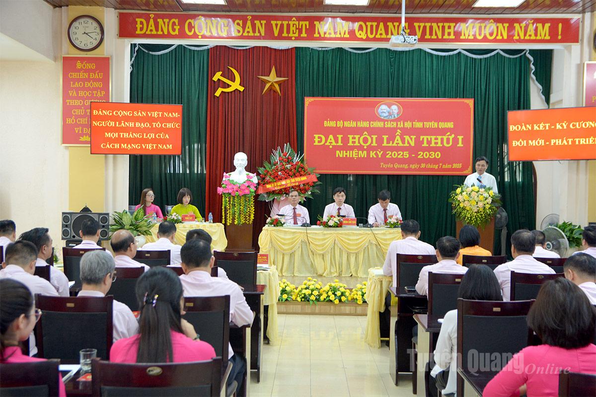 Các đại biểu dự Đại hội đại biểu Đảng bộ Ngân hàng Chính sách tỉnh Tuyên Quang lần thứ I, nhiệm kỳ 2025-2030. Ảnh: Đoàn Thư