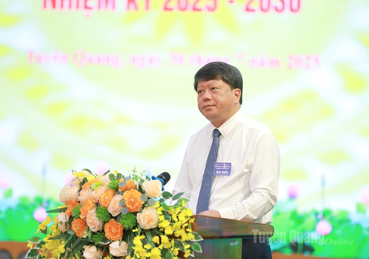  Đồng chí Hà Trung Kiên, Ủy viên Ban Thường vụ Tỉnh ủy, Ủy viên Ban Thường vụ Đảng ủy các cơ quan Đảng tỉnh, Phó Chủ tịch Thường trực Ủy ban MTTQ tỉnh phát biểu chỉ đạo tại Đại hội. Ảnh: Duy Tuấn
