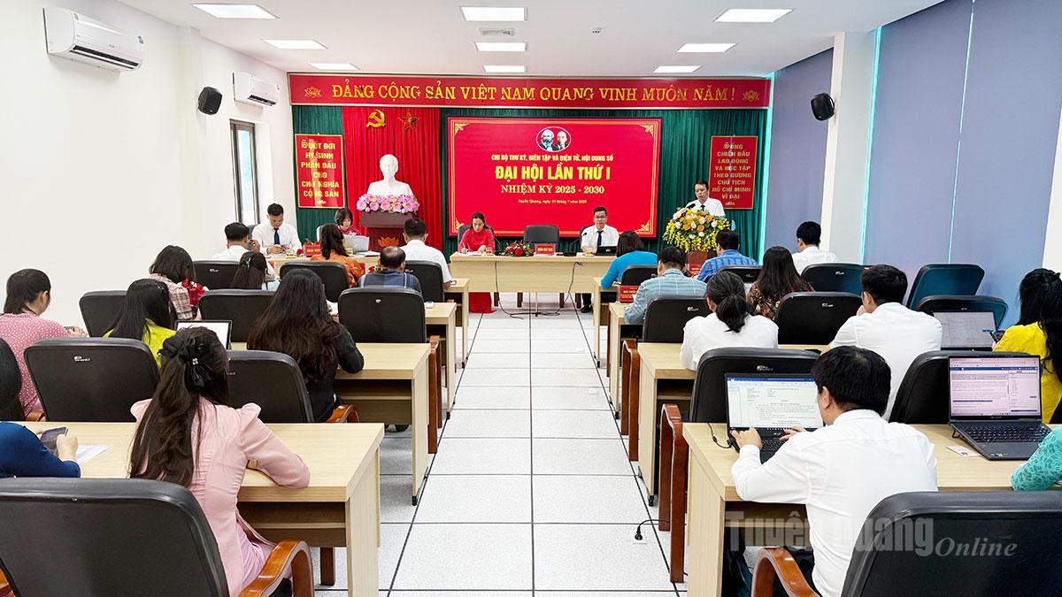 Toàn cảnh Đại hội.