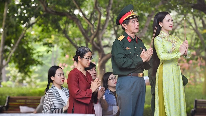 Cảnh trong MV Còn mãi với non sông. (Ảnh: NVCC)