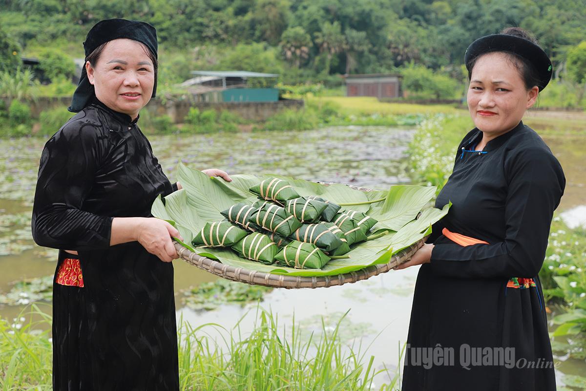 Today, humpback chung cake product of Ngoc Duong is widely consumed nationwide, bringing the unique taste of this highland specialty to diners across Vietnam.
