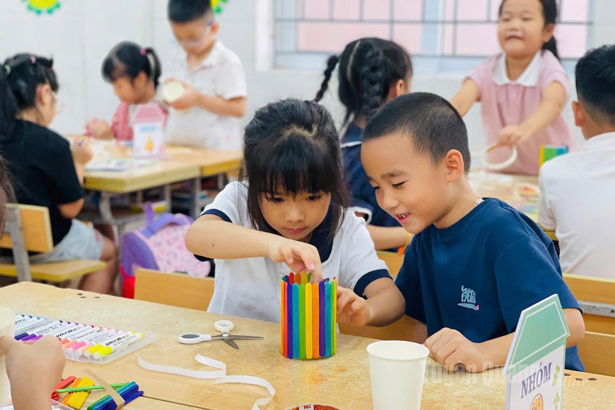 Các hoạt động được thiết kế đa dạng giúp học sinh rèn luyện kỹ năng sống.