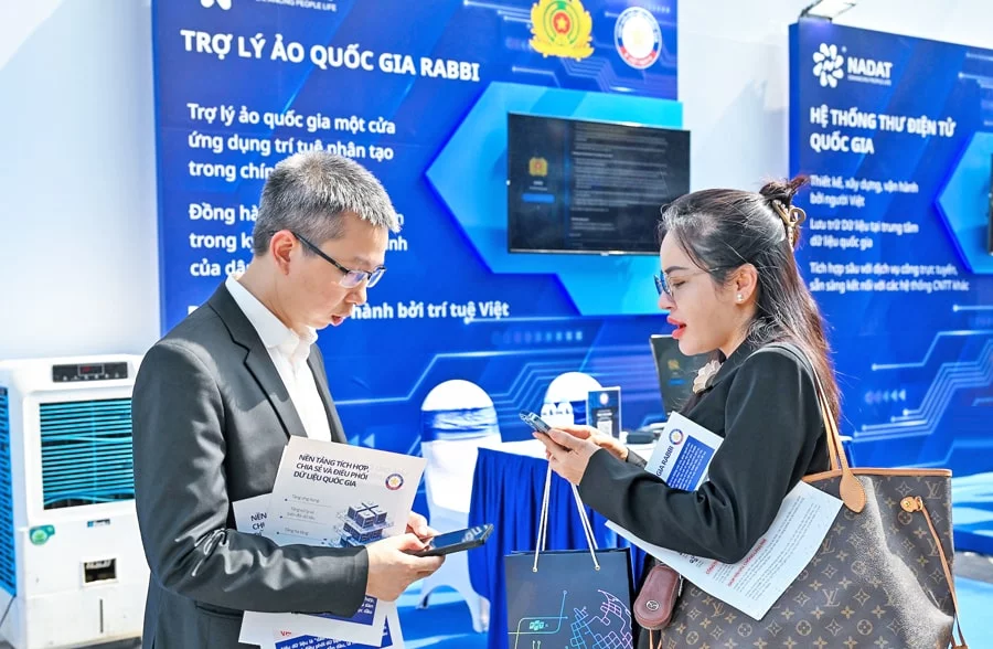 Giới thiệu nền tảng trợ lý ảo Rabbi - công cụ giúp người dân trao đổi với các bộ, ngành, địa phương.