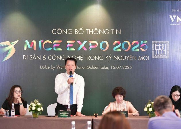 Ông Nguyễn Đức Anh, Chủ tịch Chi hội Du lịch MICE phát biểu trong buổi họp báo. (Ảnh: CAO HƯƠNG)
