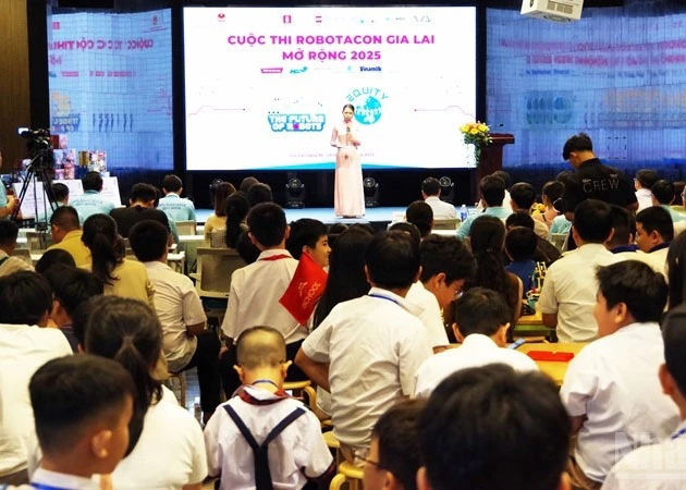 Quang cảnh buổi lễ khai mạc.