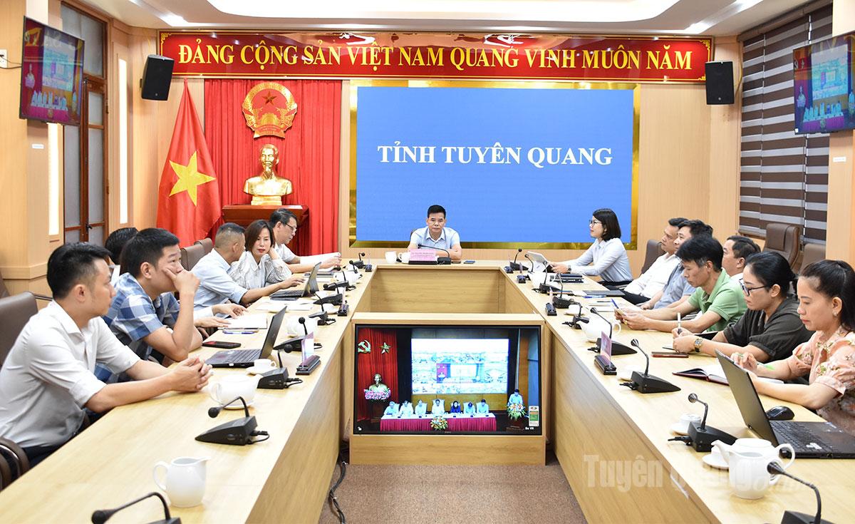 Đại biểu dự hội nghị tại điểm cầu Tuyên Quang.