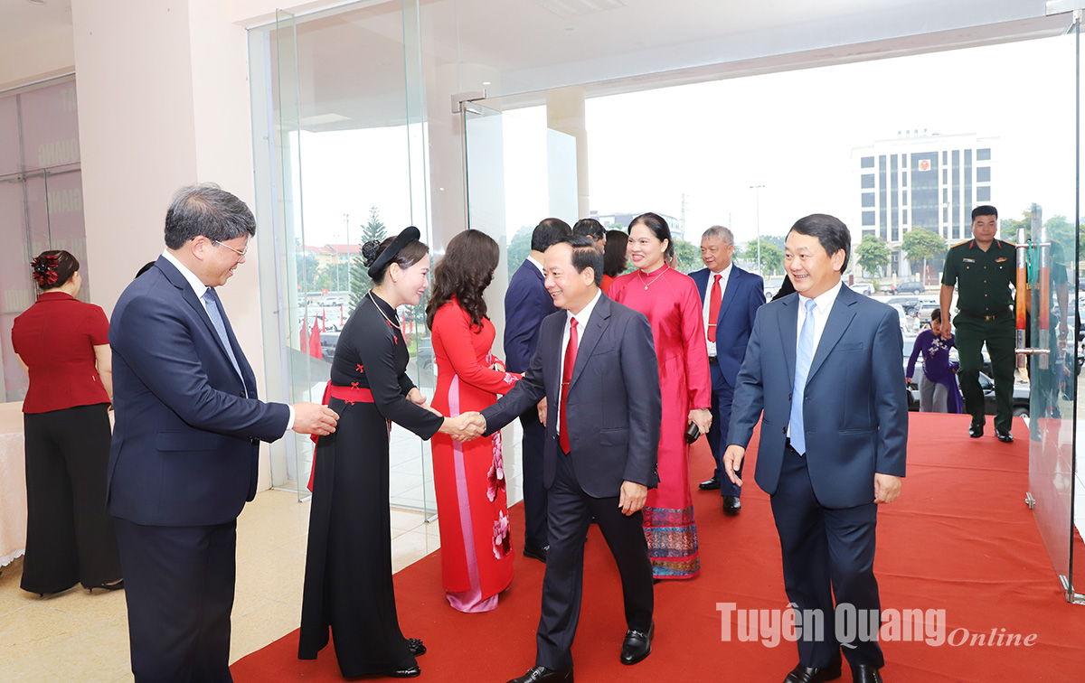 Central and provincial delegates attended the ceremony.