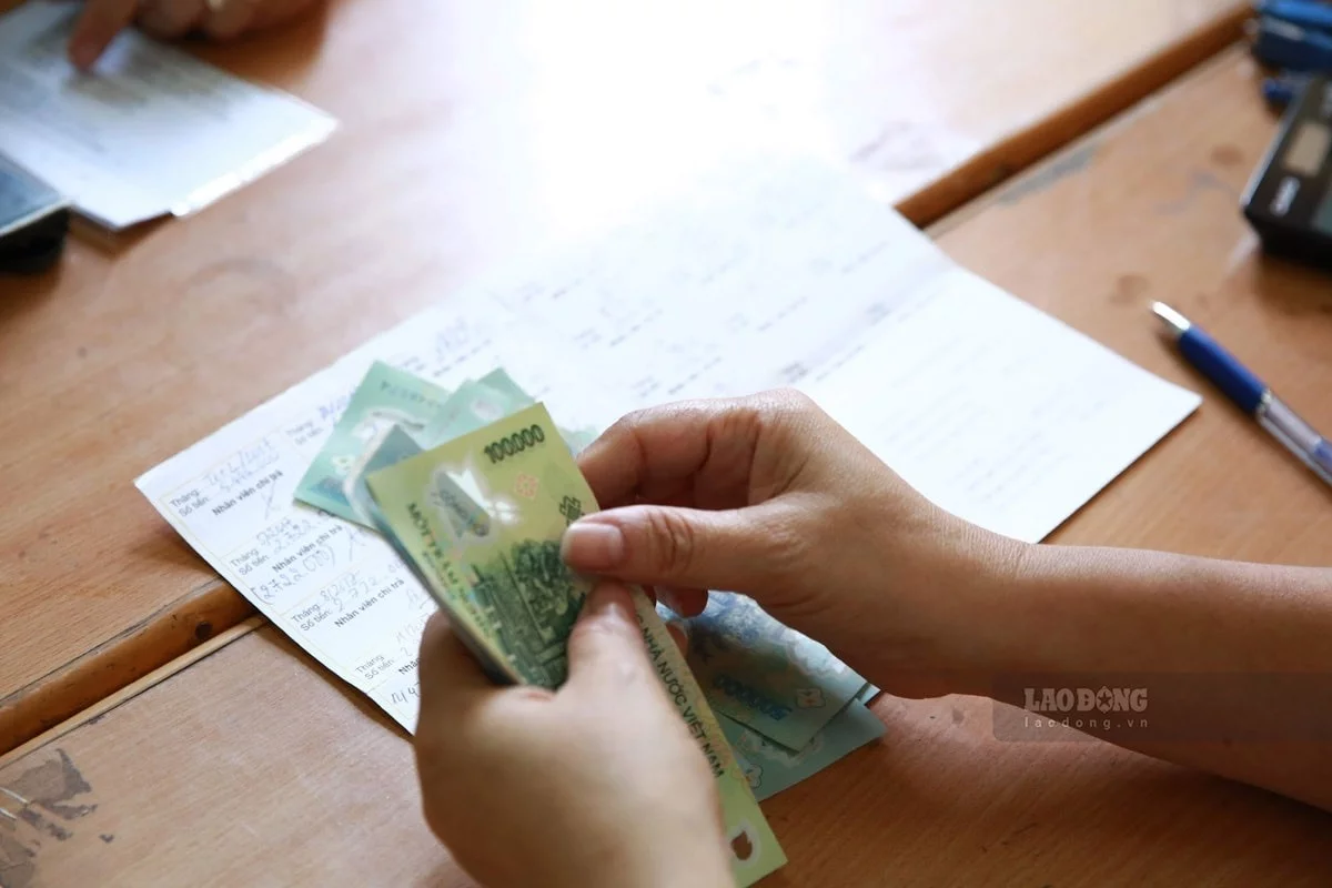 Hơn 25.600 cán bộ, công chức nghỉ hưu, nghỉ thôi việc đã nhận trợ cấp. Ảnh: Hải Nguyễn