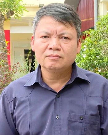  Đồng chí Trần Mạnh Thắng, Chủ tịch UBND xã Linh Hồ