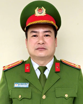 Thượng tá Hoàng Trung Dũng, Trưởng Công an xã Cán Tỷ