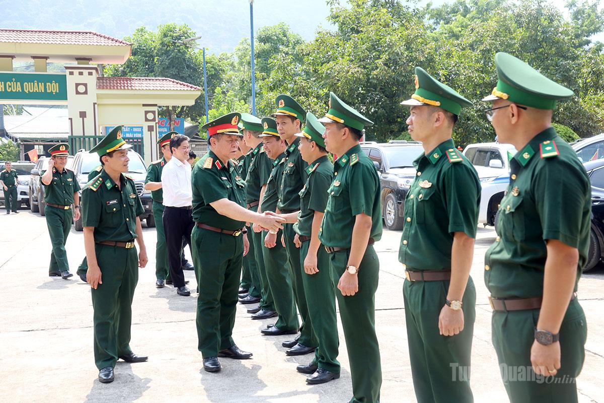 Đại tướng Nguyễn Trọng Nghĩa thăm, làm việc tại xã Thanh Thủy