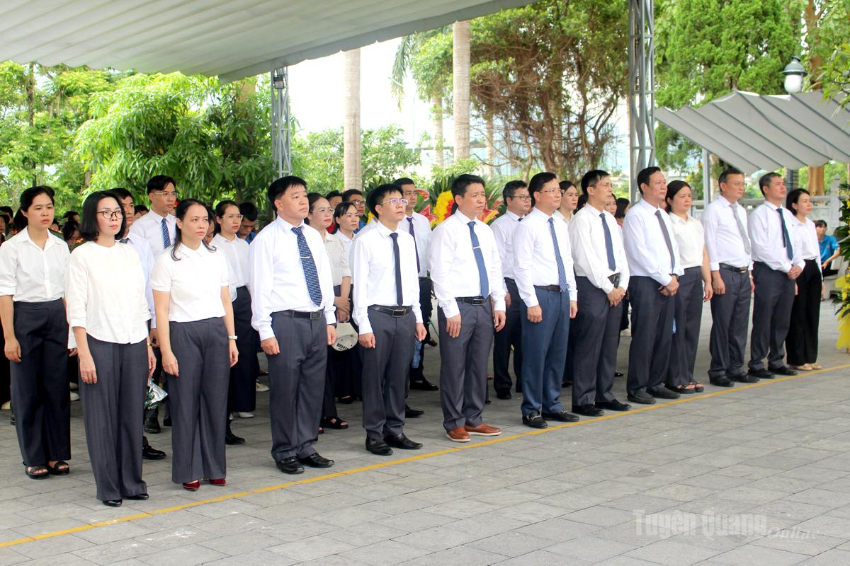 ban-to-chuc-tinh-uy-dang-huong-tri-an-cac-1_20260718190829.jpg