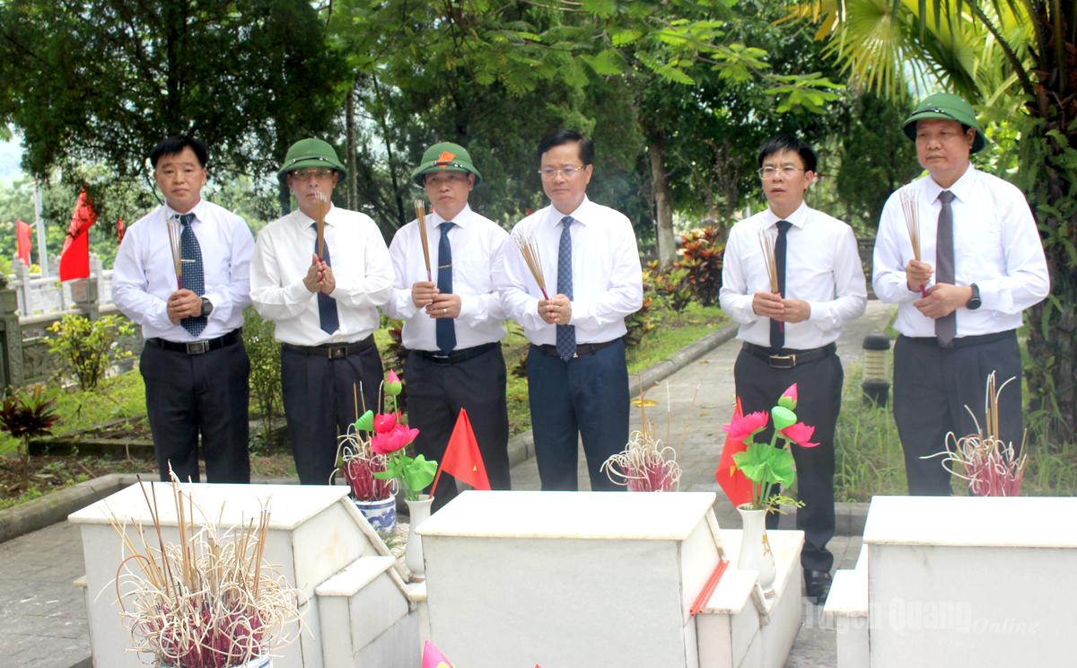 ban-to-chuc-tinh-uy-dang-huong-tri-an-cac-3_20260718190829.jpg