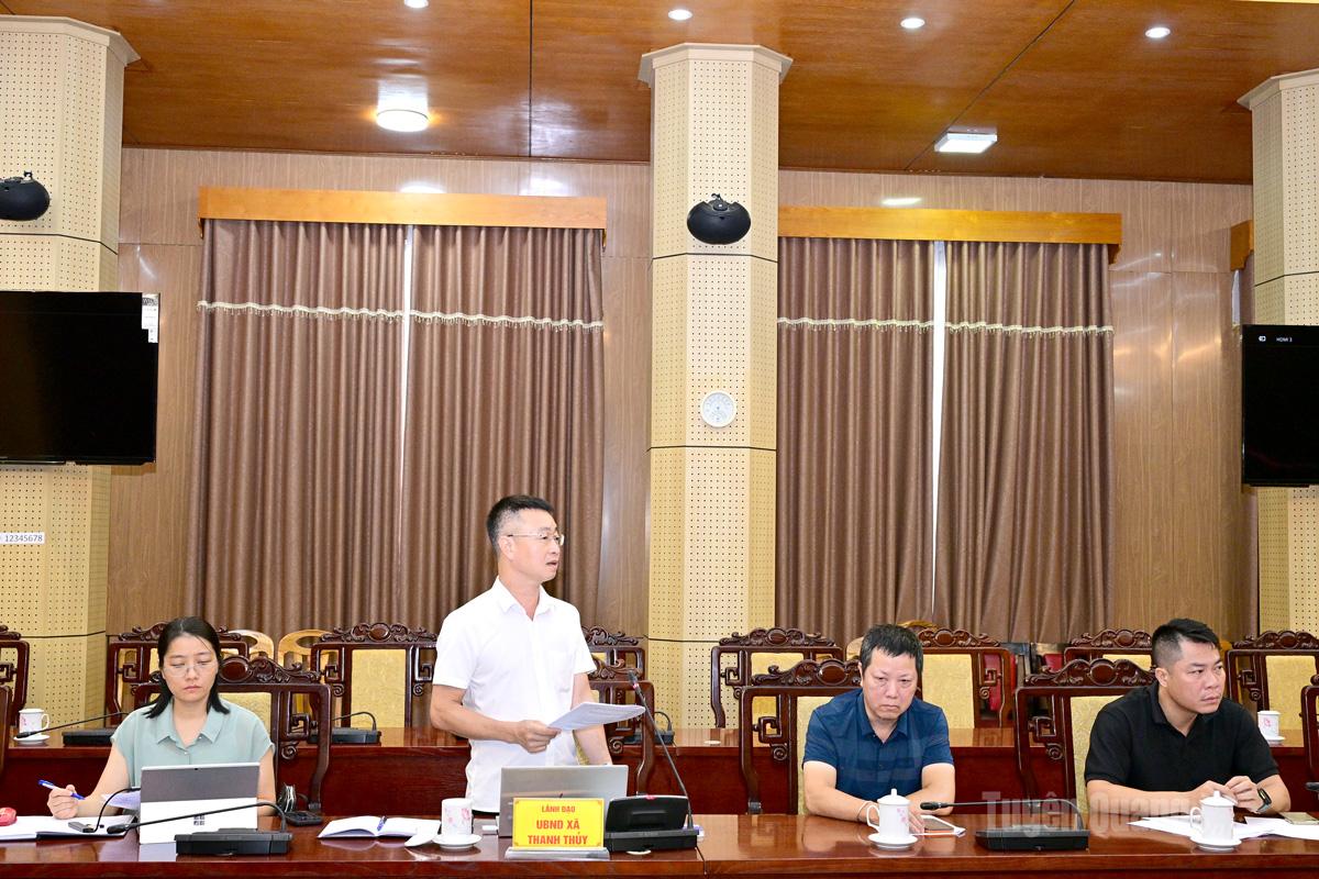 Lãnh đạo xã Thanh Thủy phát biểu.