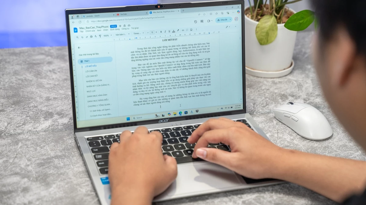Acer Aspire Lite cân bằng giữa hiệu năng và tính linh hoạt