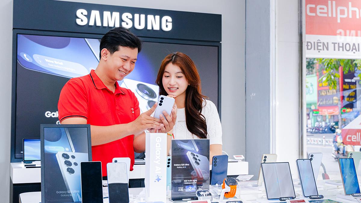 Mua Samsung chính hãng tại CellphoneS