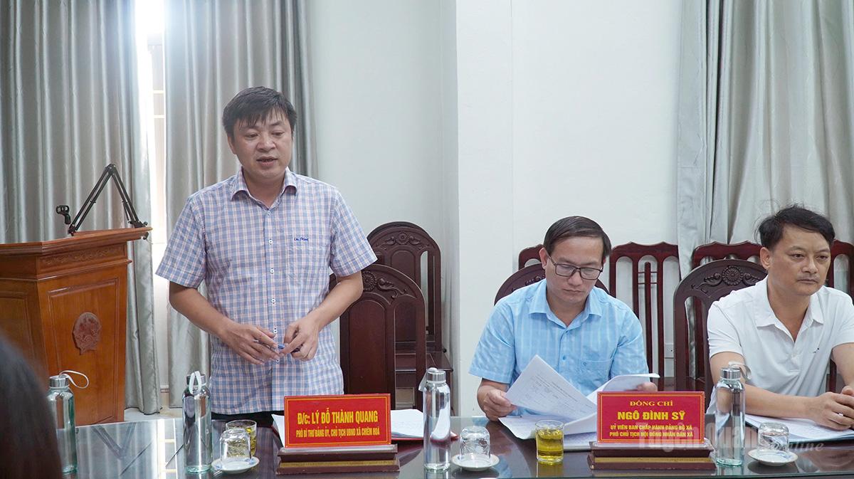 Lãnh đạo xã Chiêm Hóa báo cáo kết quả triển khai mô hình chính quyền địa phương hai cấp.