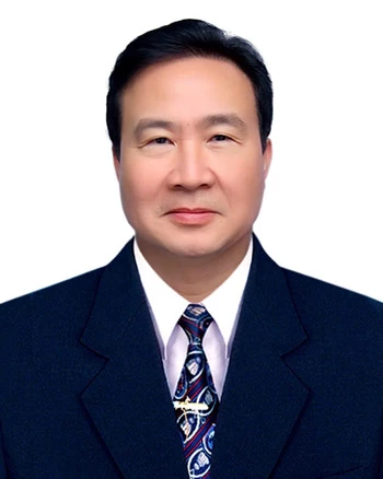 Đồng chí Nguyễn Bình Minh, Ủy viên Ban Thường vụ Đảng ủy, Phó Giám đốc Báo
và phát thanh, truyền hình Tuyên Quang, Phó Chủ tịch Hội Nhà báo tỉnh