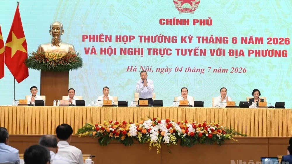 Tổng Bí thư, Chủ tịch nước Tô Lâm dự và chỉ đạo Phiên họp Chính phủ thường kỳ tháng 6 và Hội nghị trực tuyến với địa phương