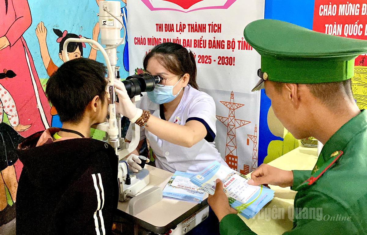 Eye examinations were provided for people at Xin Cai Ethnic Minority Boarding Secondary School under the program.