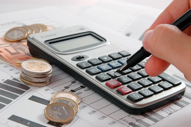 Trong quá trình thực hiện dự án, doanh nghiệp cần đảm bảo thực hiện nghĩa vụ tài chính đầy đủ.