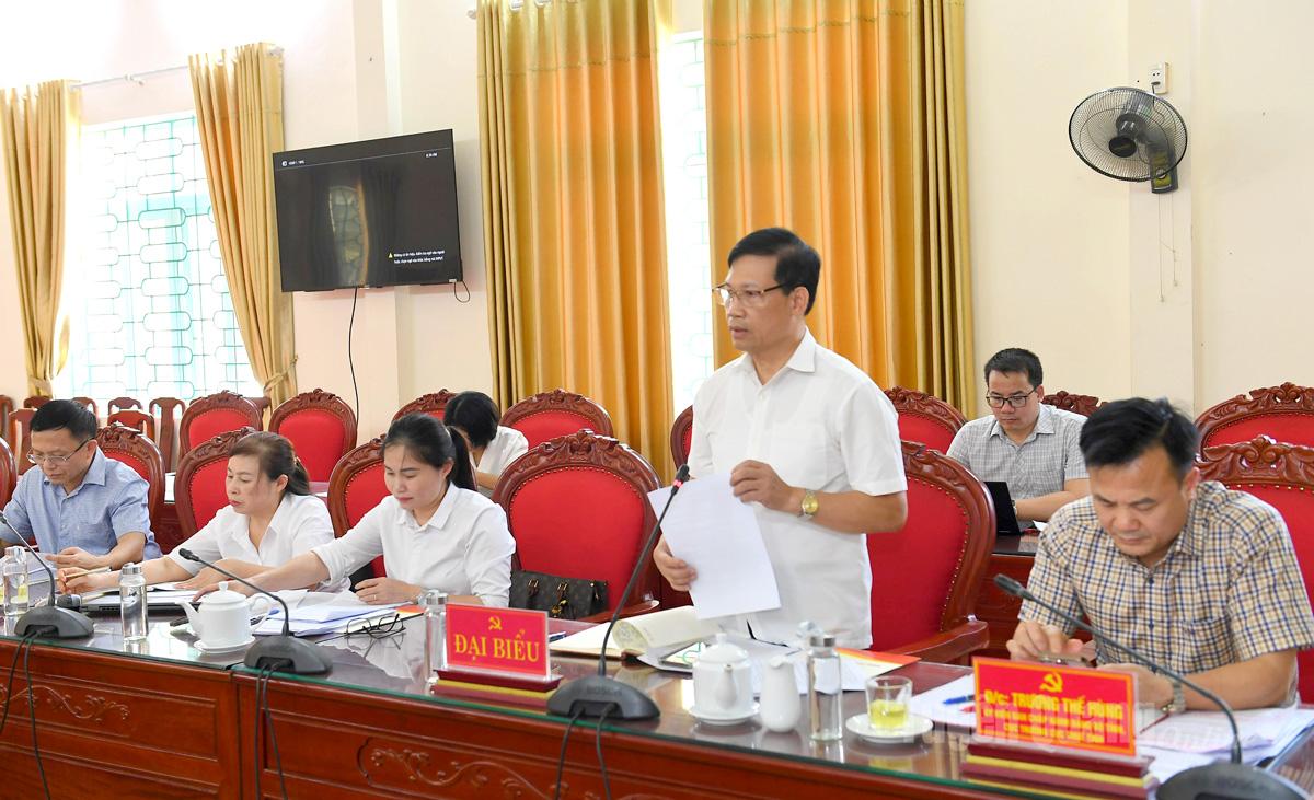 Lãnh đạo Sở Xây dựng góp ý đối với Văn kiện Đại hội Đảng bộ phường An Tường lần thứ I.