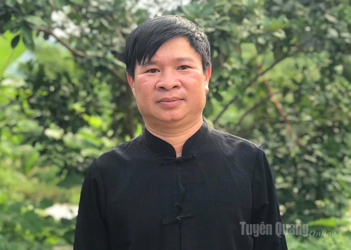 Ông Lương Văn Đằng, dân tộc Tày, Trưởng Ban công tác Mặt trận thôn Pắc Nghiêng, xã Kiến Thiết.
