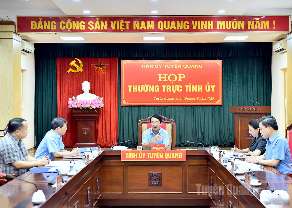Thường trực Tỉnh ủy họp xem xét một số nội dung quan trọng
