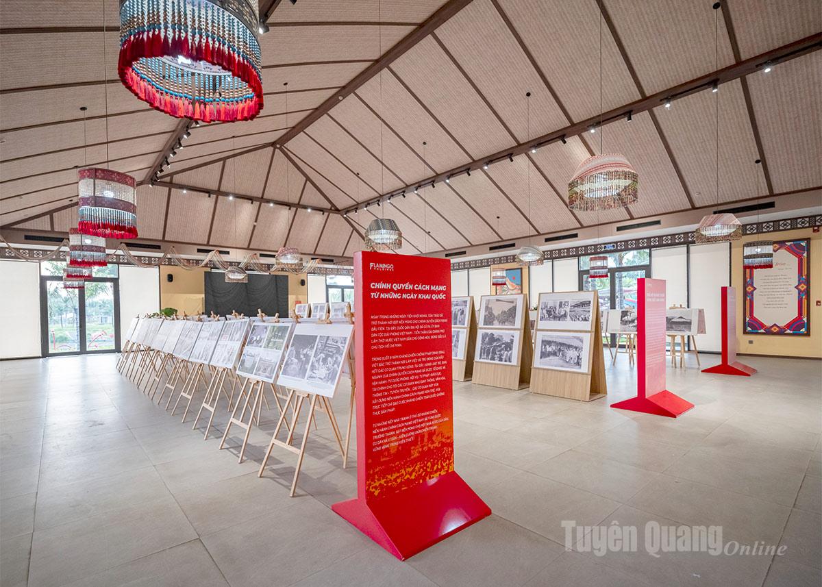 Không gian trưng bày với 4 khu vực chủ đề tái hiện một giai đoạn hào hùng trong lịch sử dựng nước và giữ nước.