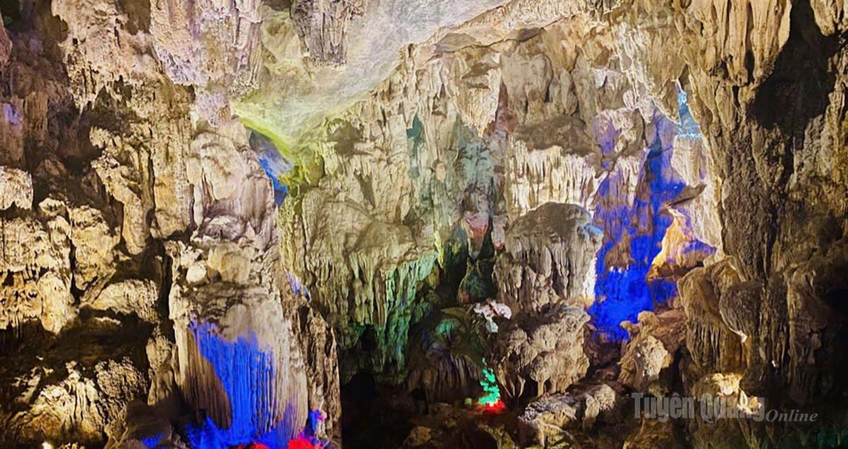 Hang Tham Luồng với vẻ đẹp huyền bí. Ảnh CTV